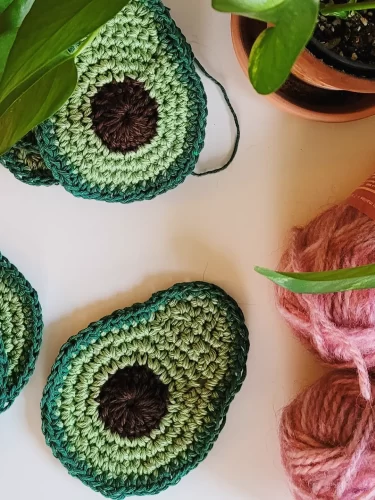 Free Crochet Pattern – Avocado Coasters