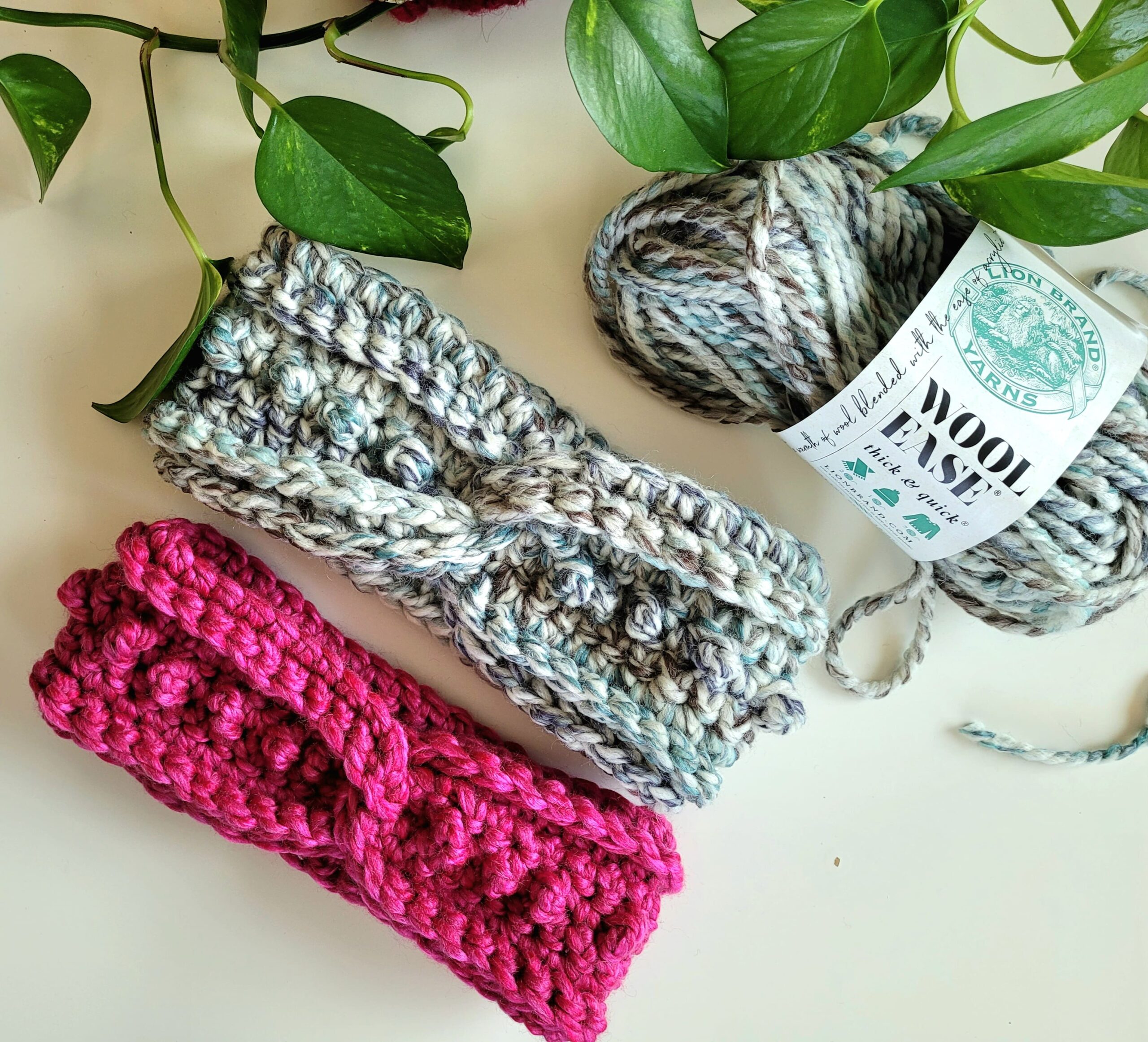 Free crochet pattern - bobble ear warmer